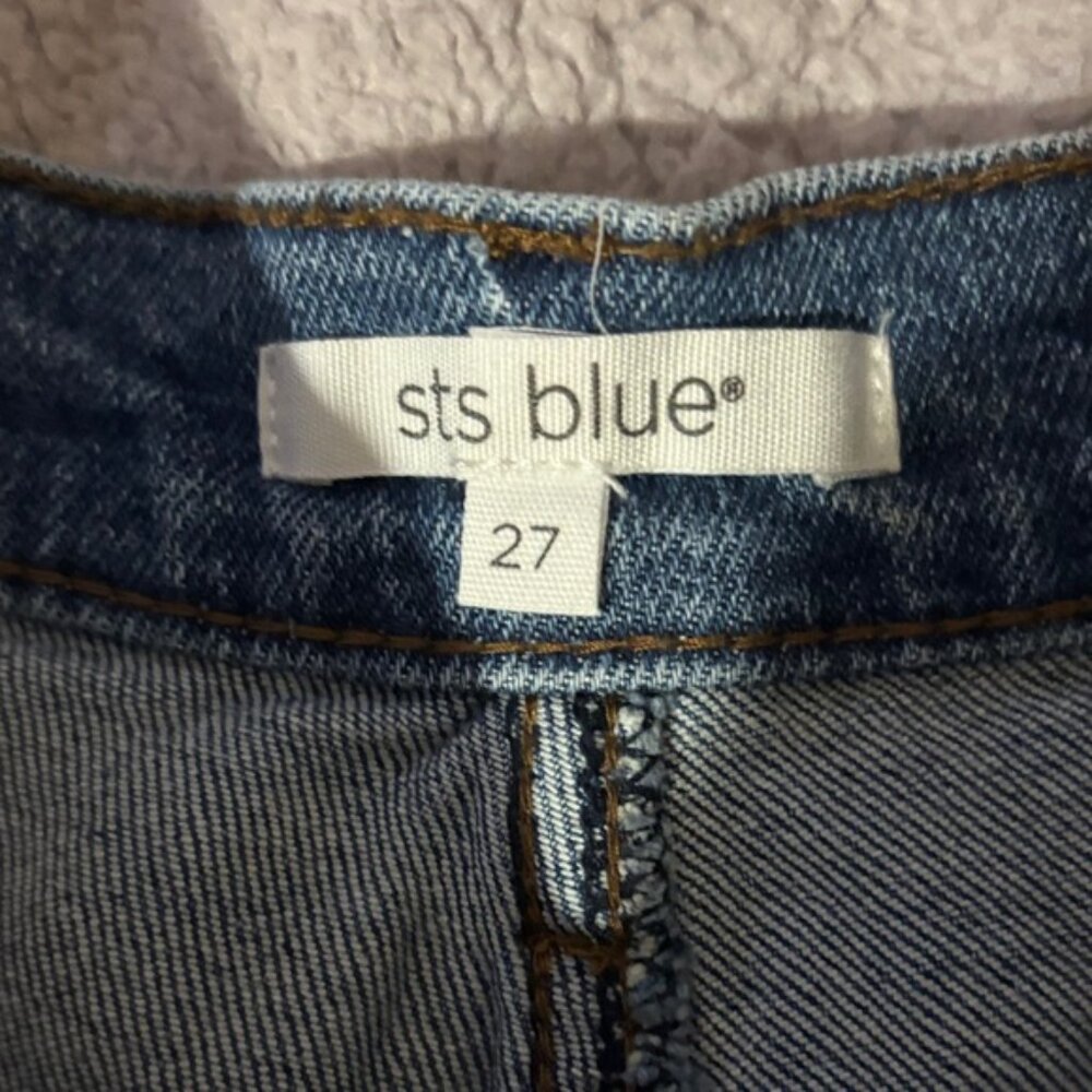 STS Blue Light Wash Denim Shorts - Picture 2 of 4